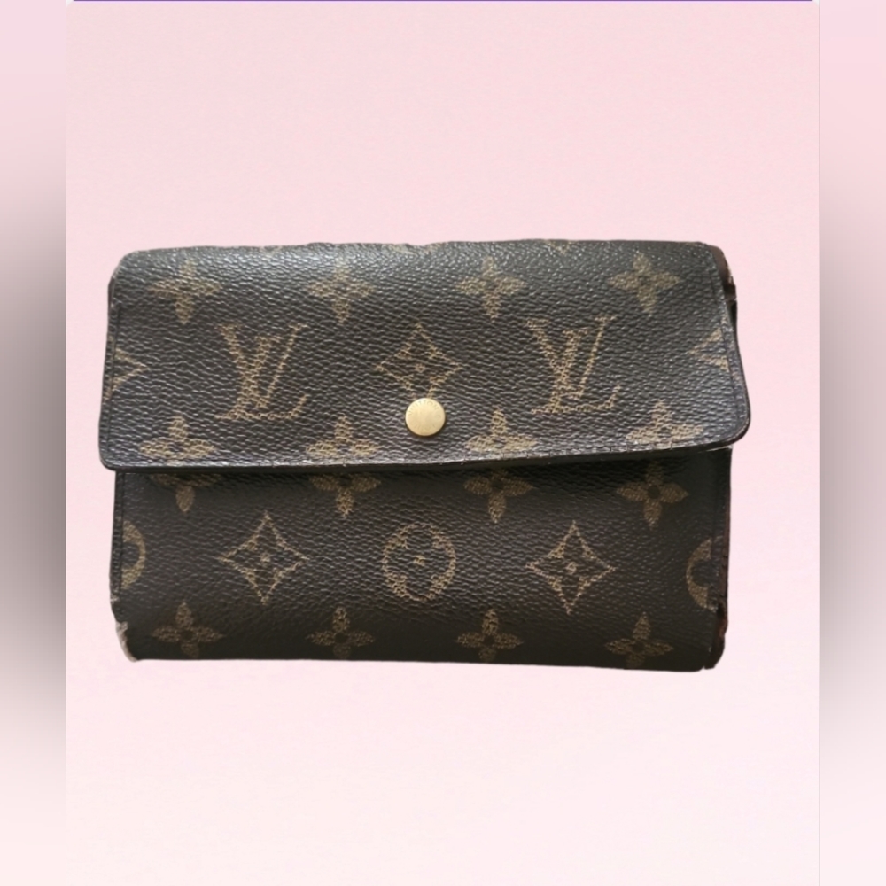 💕Louis Vuitton Trifold Wallet💕